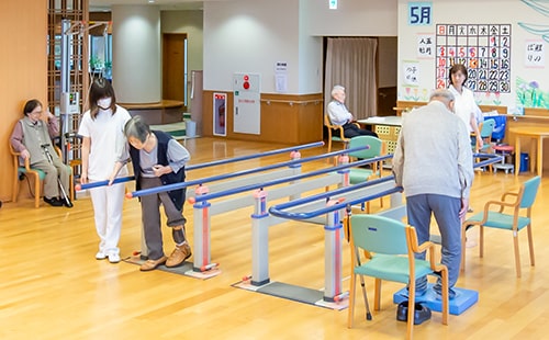 横浜市　介護老人保健施設　境木の丘　1階機能訓練室
