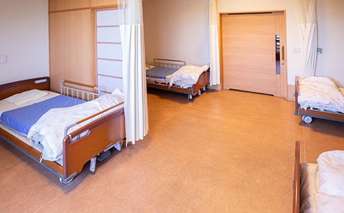 横浜市　介護老人保健施設　境木の丘　3階4人部屋